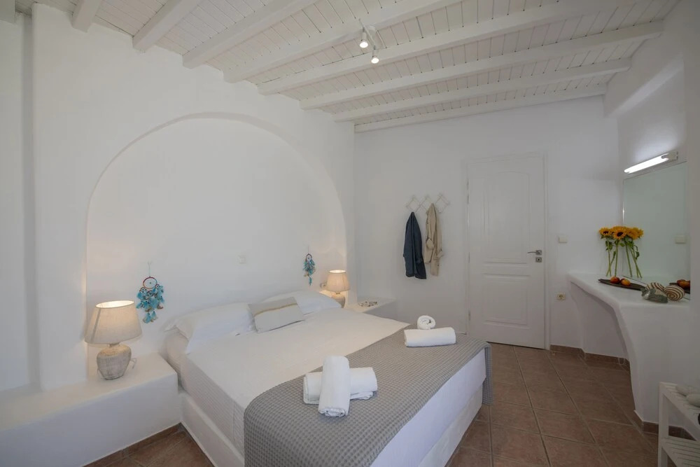 Serene Villa by Stylish Stays