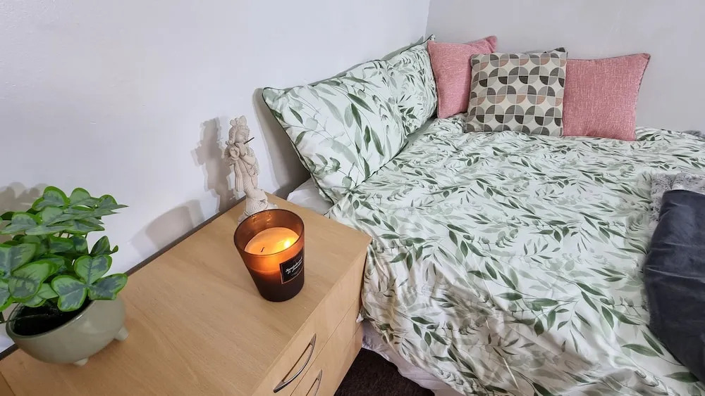 Spacious 4-bed House Great Location Coventry
