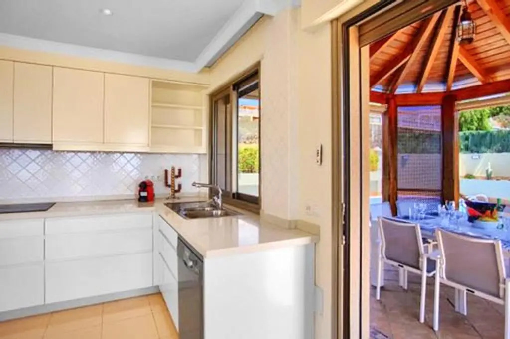4 bedrooms chalet with sea view private pool and enclosed garden at Santiago del Teide 1 km away from the beach