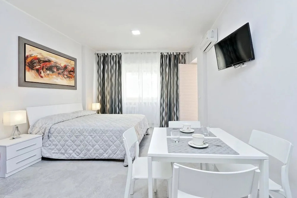 Valery Guest House