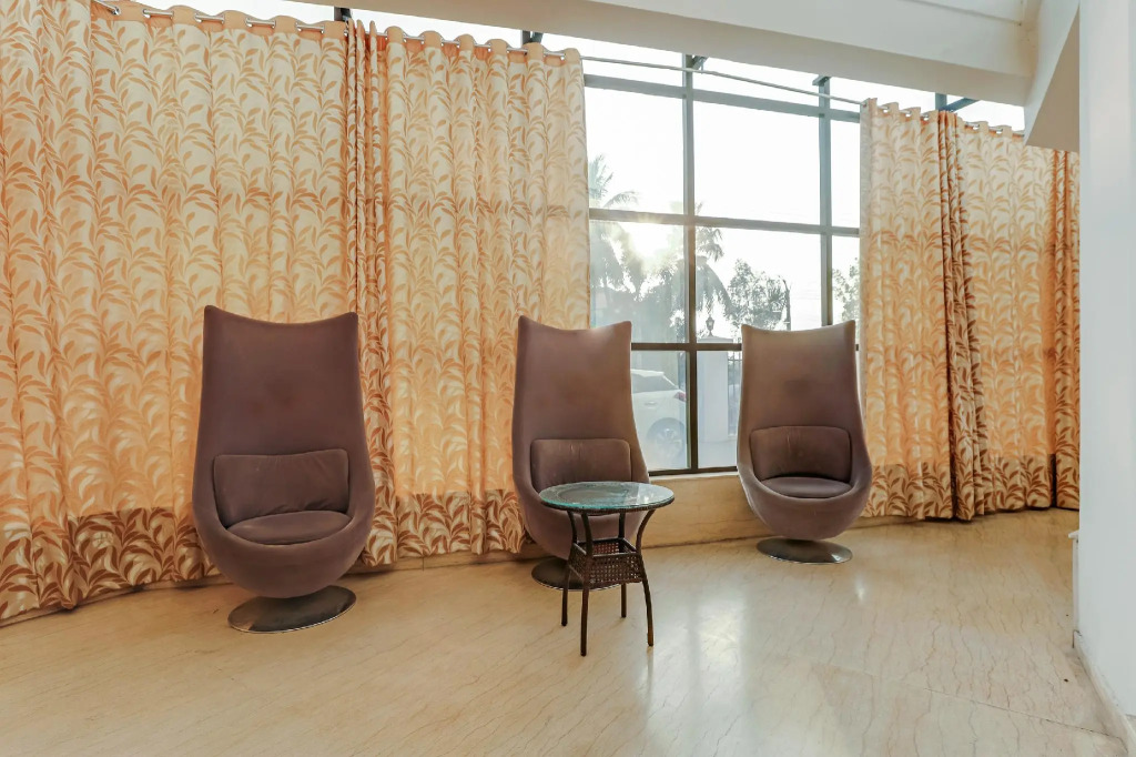 OYO 77440 Shoppers Spot Resorts
