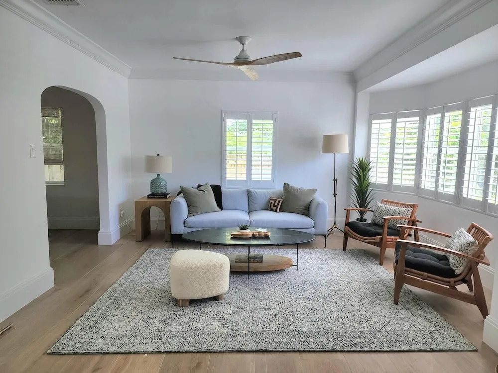 Northwood Haven - Light-Filled Bungalow Close to Rybovich Marina