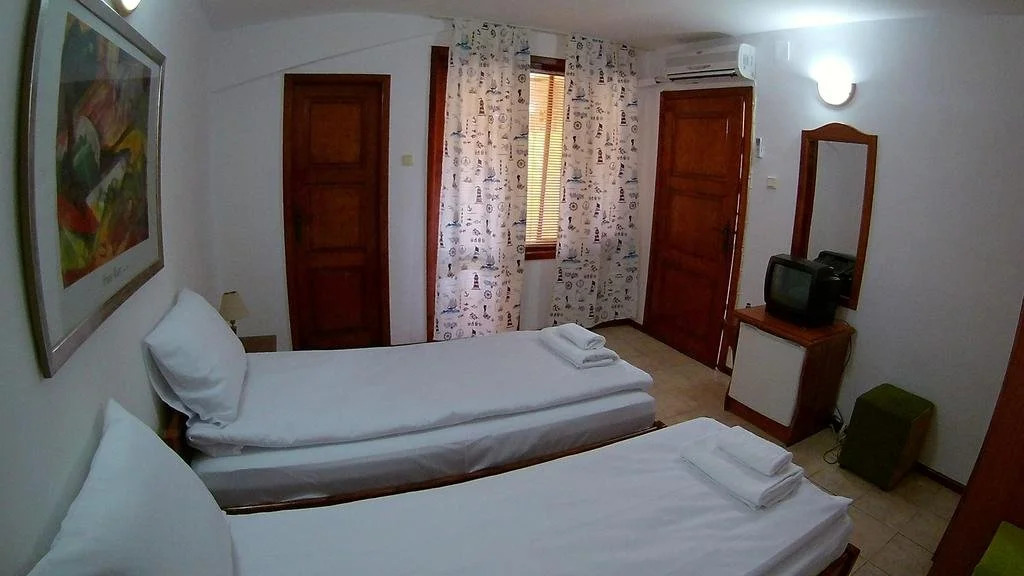 Hotel Alex