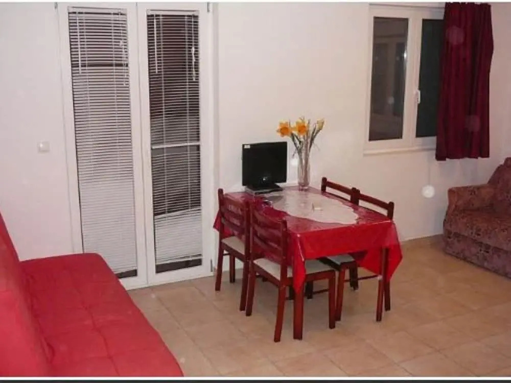Cosy Apartment in Zadar With Balcony