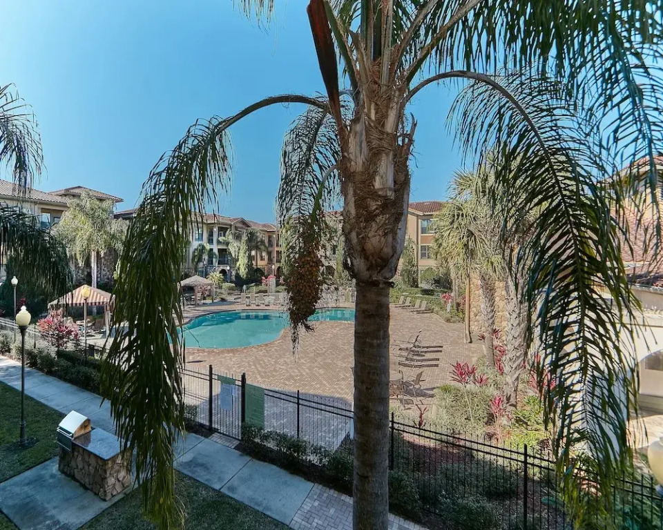 Bp223 4bedroom Condo With Pool View