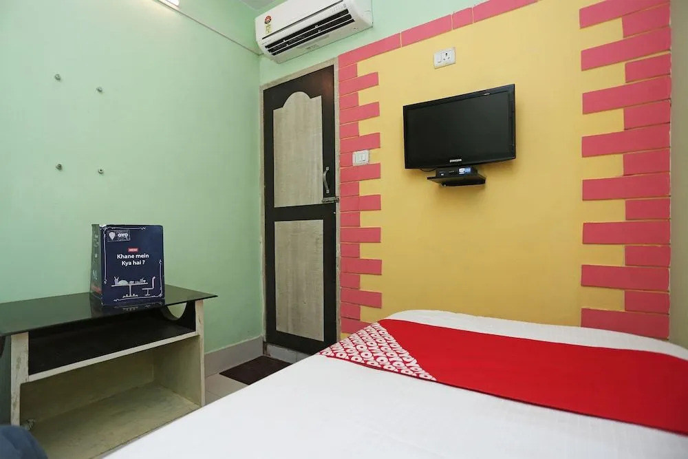 OYO 15443 Hotel Mega Palace