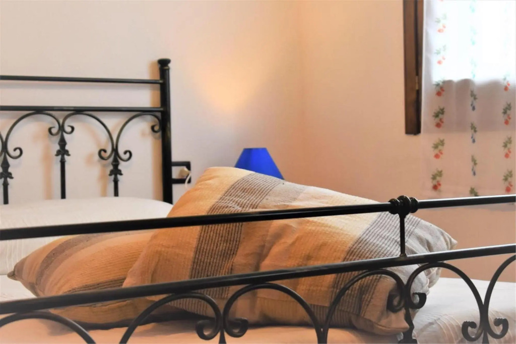 HOLIDAY HOME Marte 2 surrounded by greenery  6 beds-Casa  vacanze Marte 2