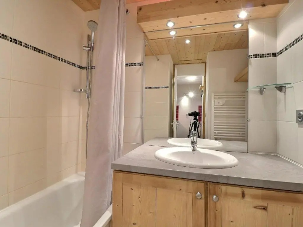 Appartement Méribel, 1 pièce, 4 personnes - FR-1-182-194