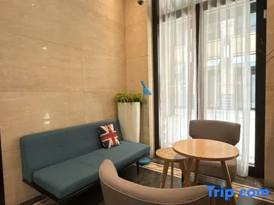 Wave E-sports HOTEL(Damuqiao Subway Station Branch)