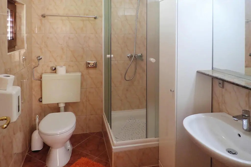 Apartment PINK in Starigrad Paklenica only 200m from the sea