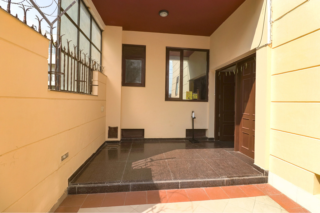 FabHotel Rivlet Premium