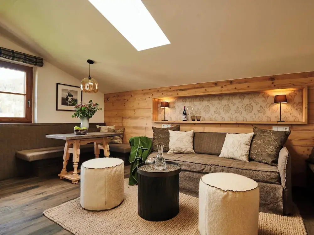 Serviced Luxury Chalet Evi, Ski-in Ski-out
