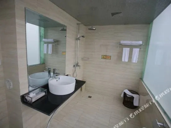 Lanhang Hotel (Zunyi Huizhi Branch)