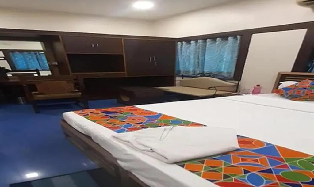 FabHotel Shivalya