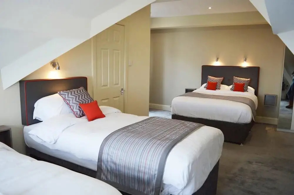 The Carlton Hotel