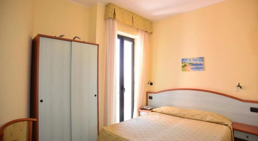 Hotel La Scogliera