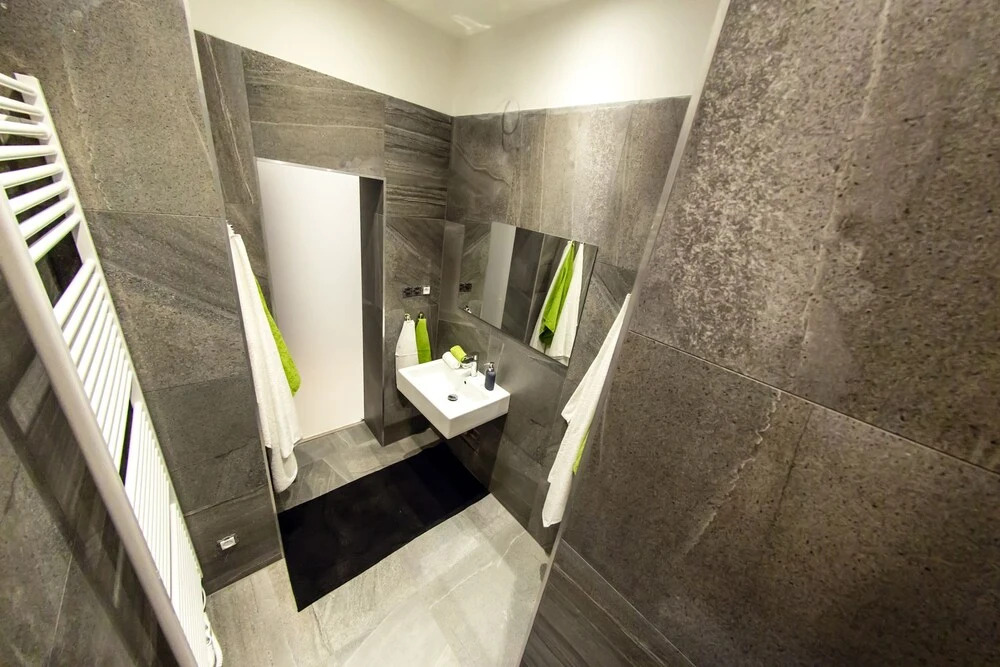 Freedom rooms and apartments