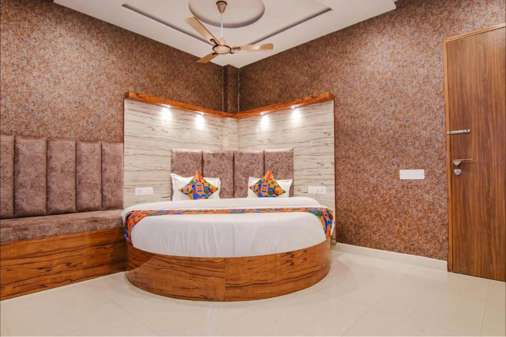 FabHotel Meridian Inn