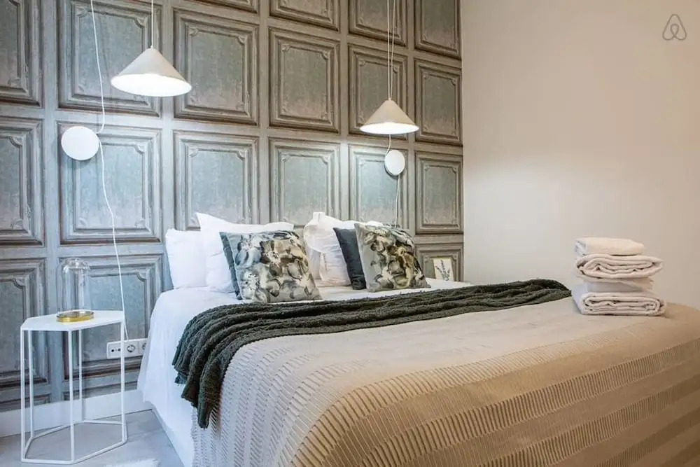 Sophisticated 3bed W/balcony 2min to Tube