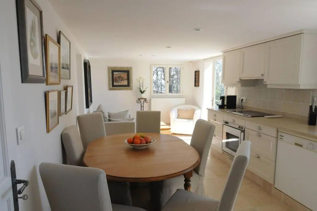 Luxury 3 bedroom villa with pool