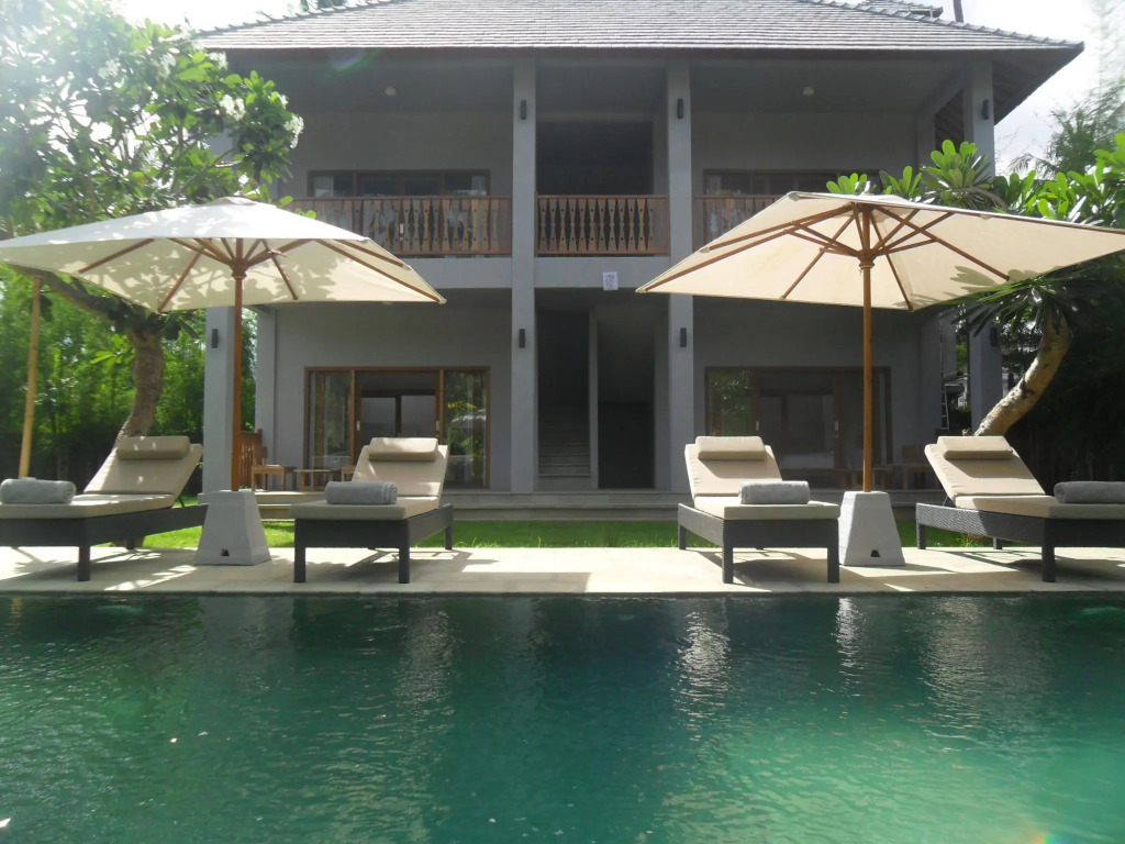 JuBlu Hotel