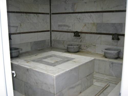 Roza Apartments