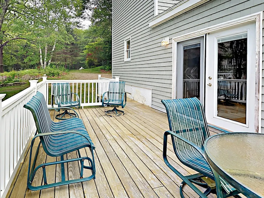 Lobstermen's Cottage - 3 Br home by RedAwning