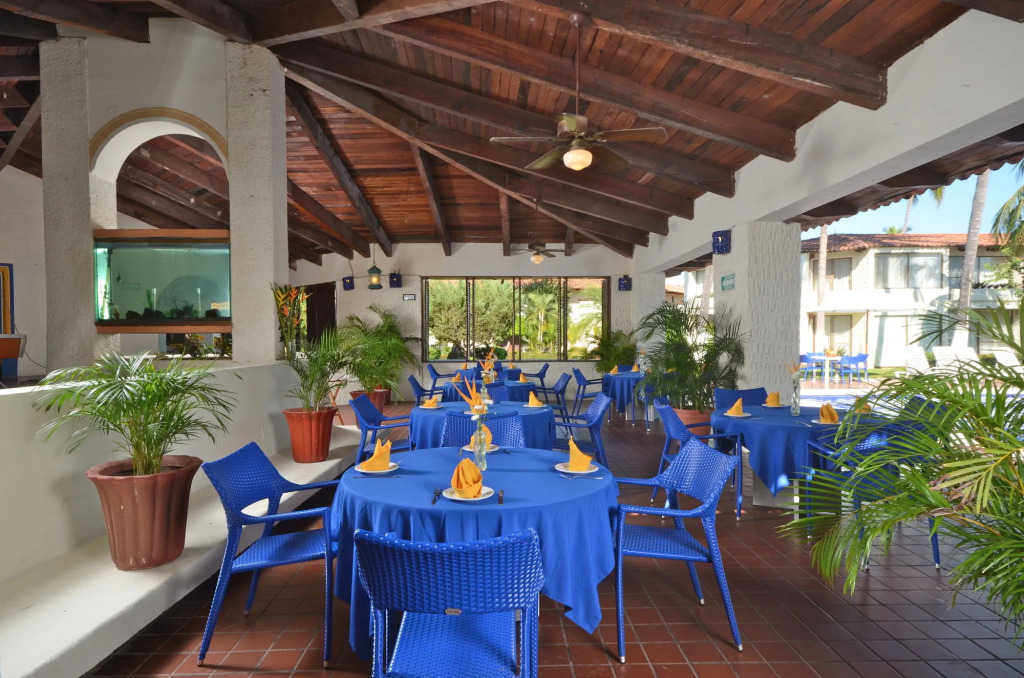 Cabo Blanco Hotel and Marina