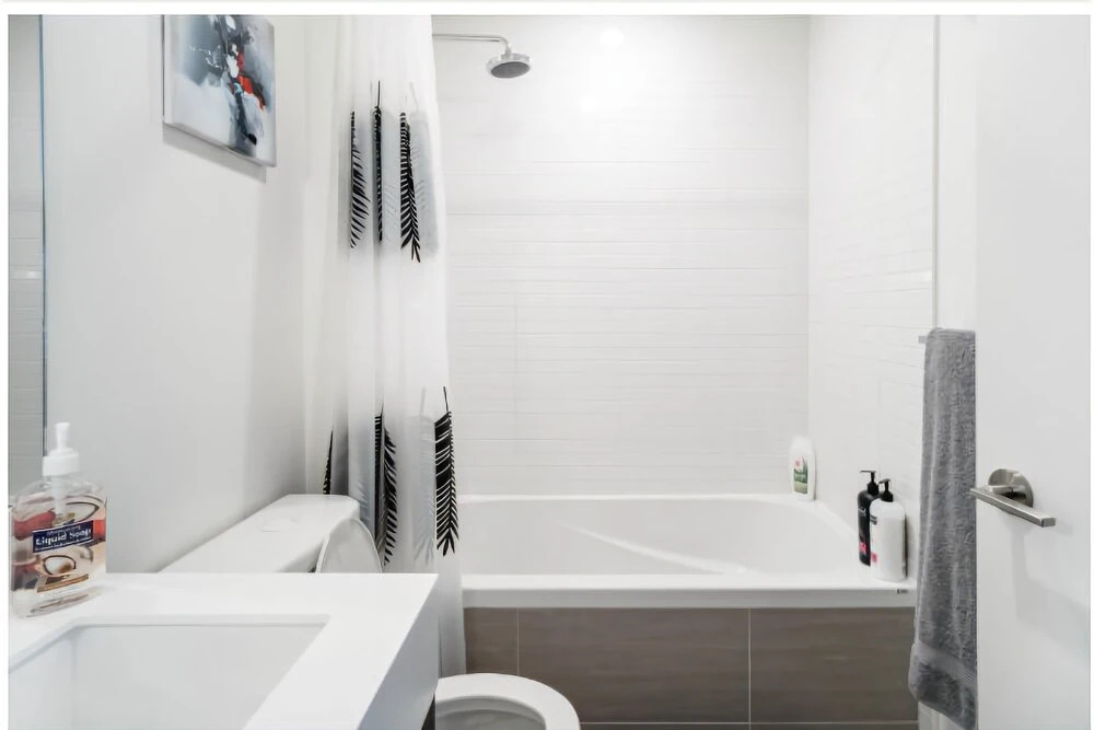 Great 1BR Condo in the Heart of the City