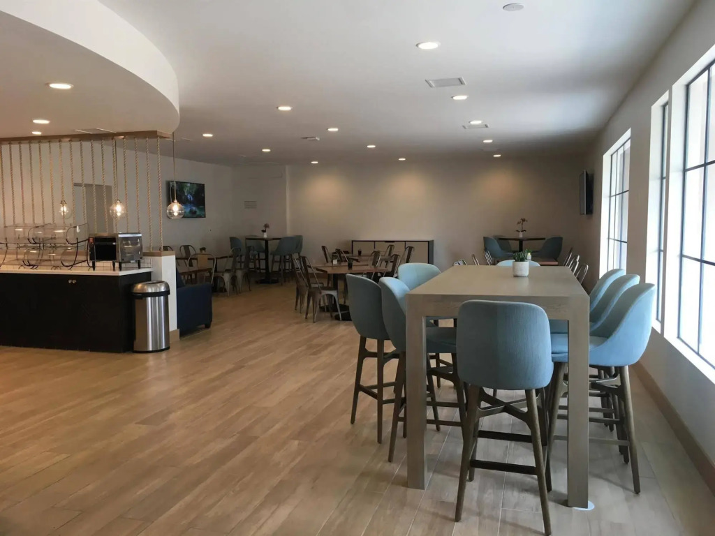 Beachside Inn
