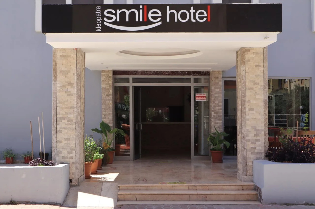 Kleopatra smile hotel