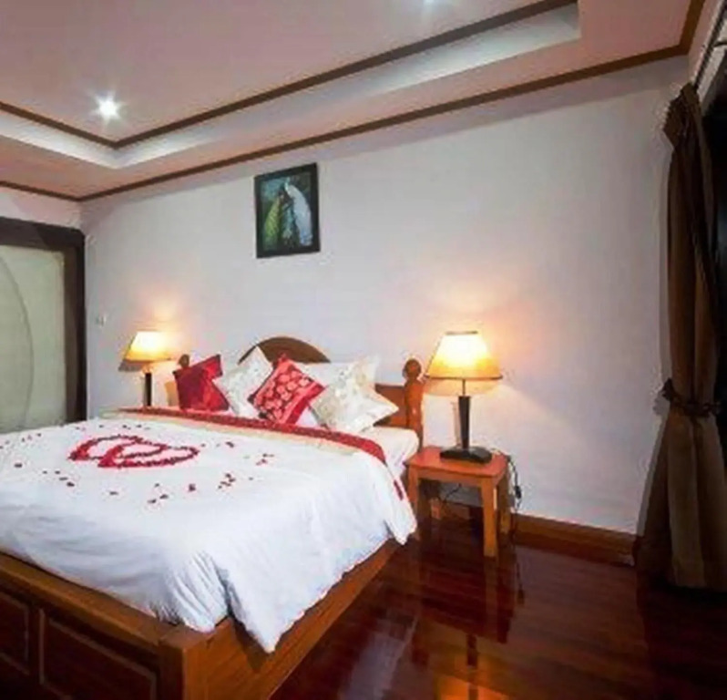 Lipa Bay Resort