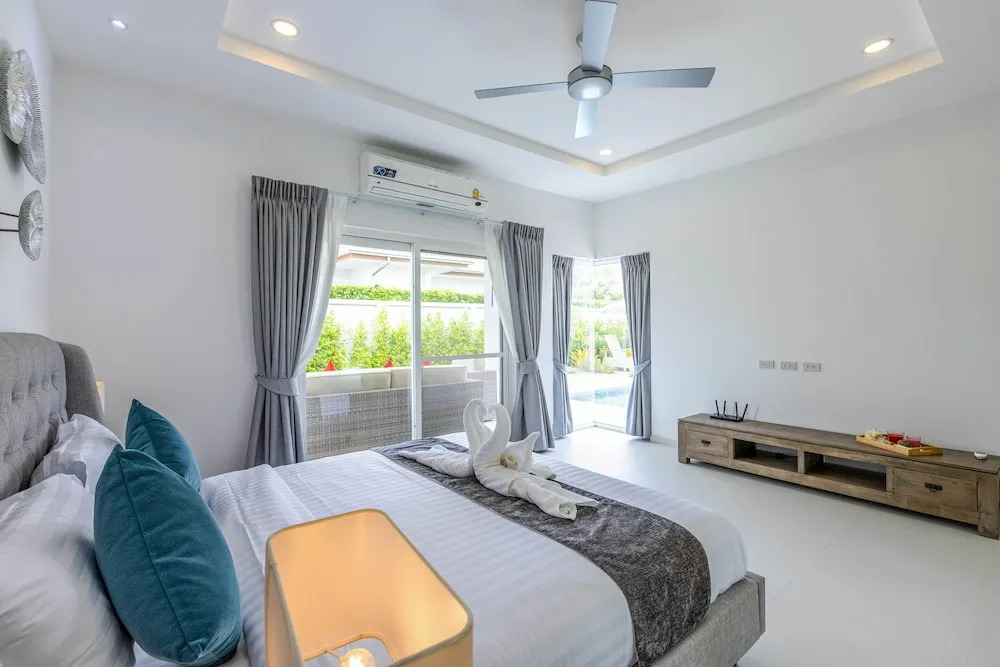 Private 3 Bedroom Pool Villa MS22