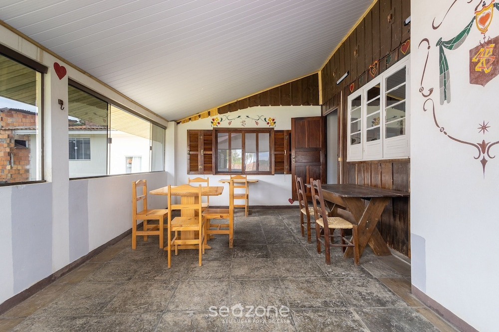Large 3-bedroom House in Penha Sel0068