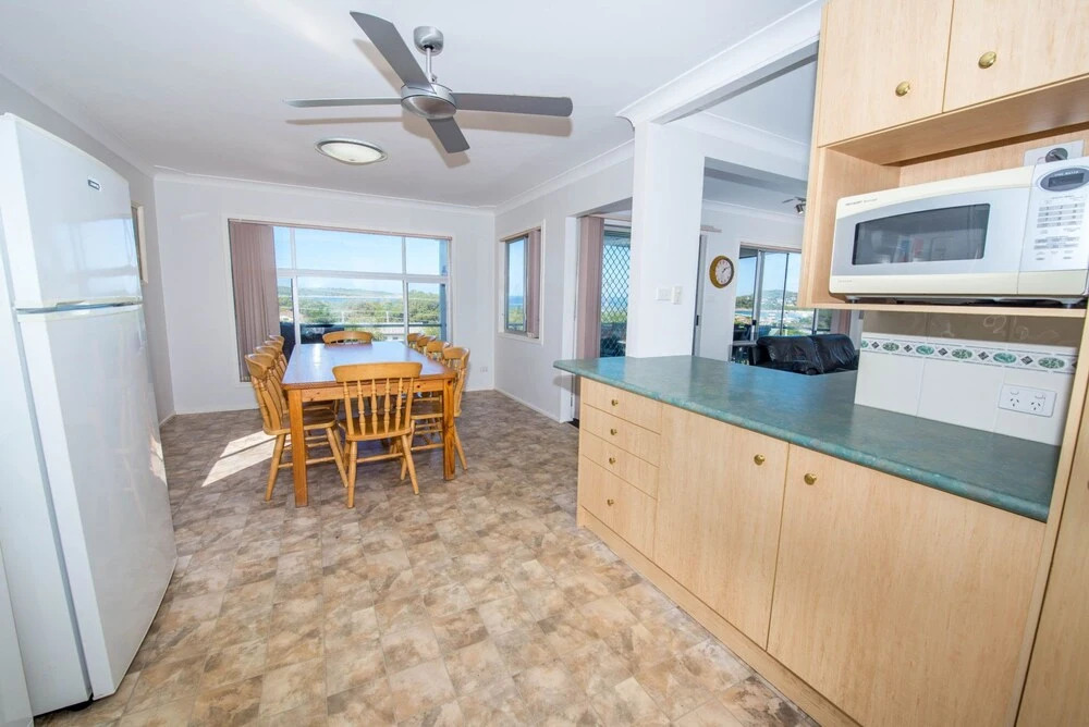 Fingal Bay Beach House, 32 Lentara Street
