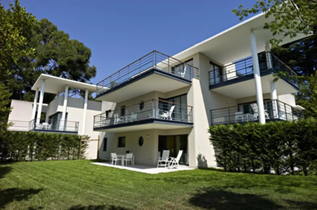 Arthur Properties - Montfleury