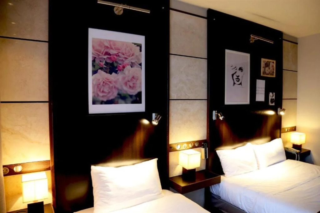 CorsHotel