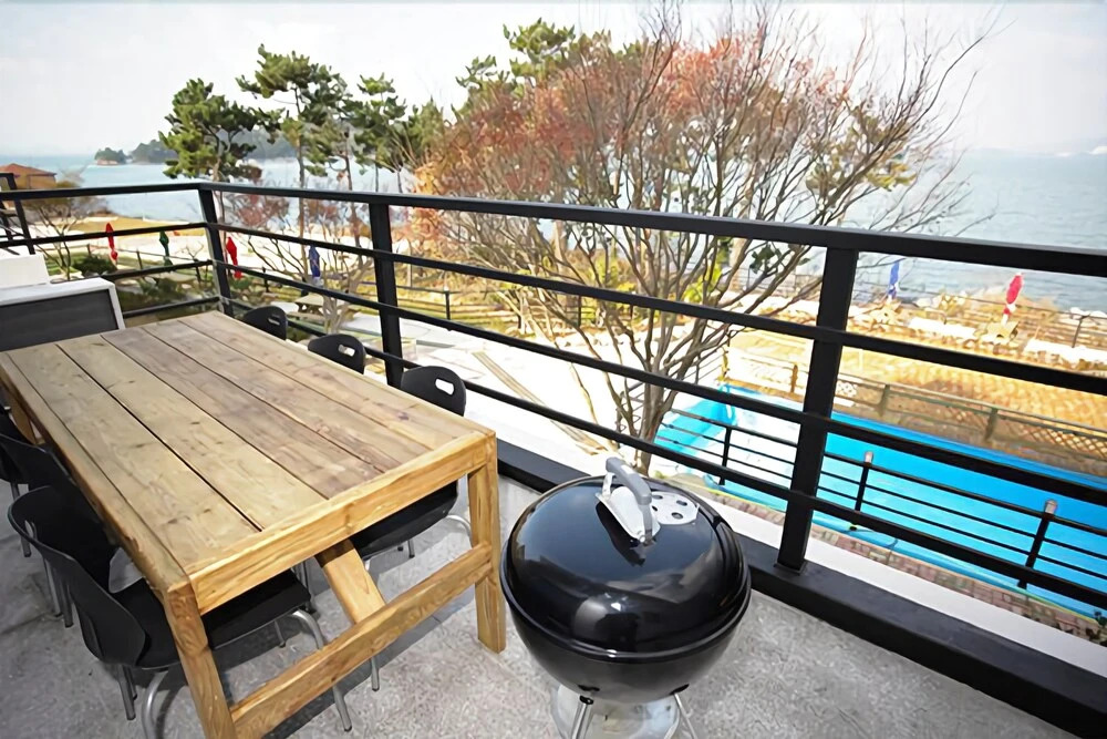 Yeosu Pierre Mont Pension