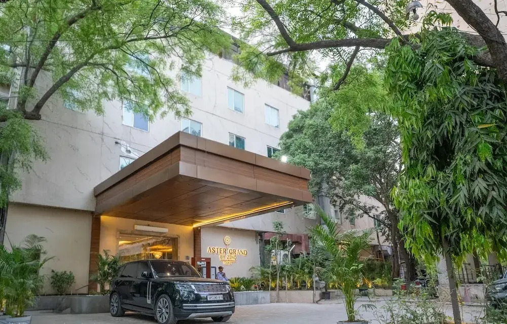 ASTER GRAND BY ZENQ Saket