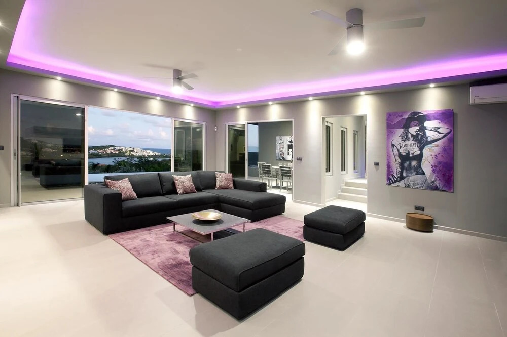 Contemporary Villa, Great Views, Pool, Hot Tub, AC, Free Wifi, Near Orient Bay Beach!