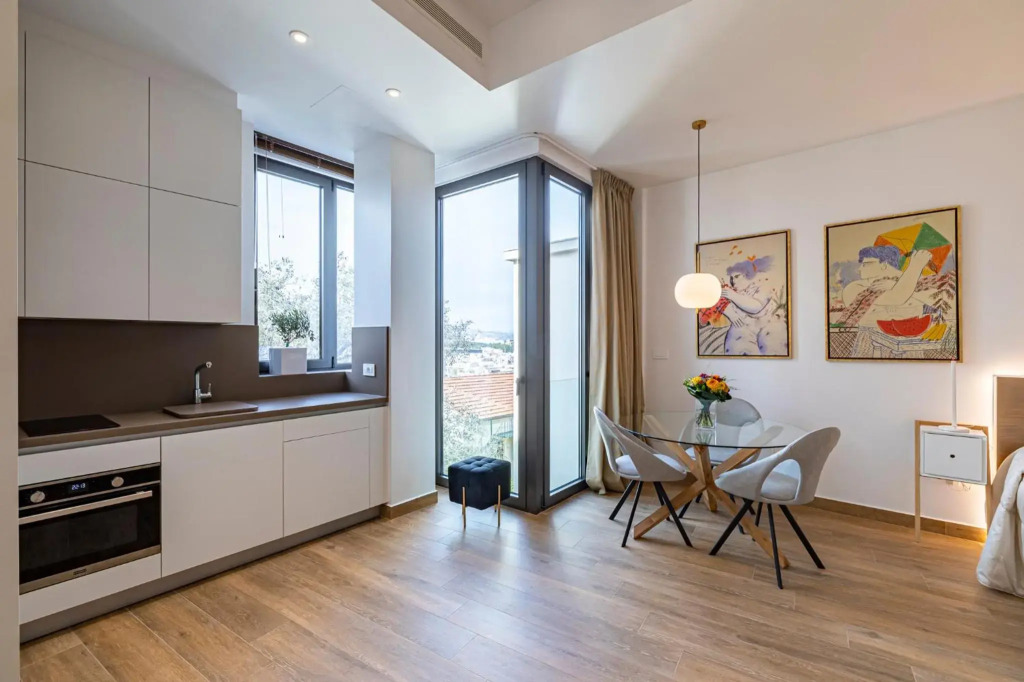 302- HiEndAccomodation-TopLocation