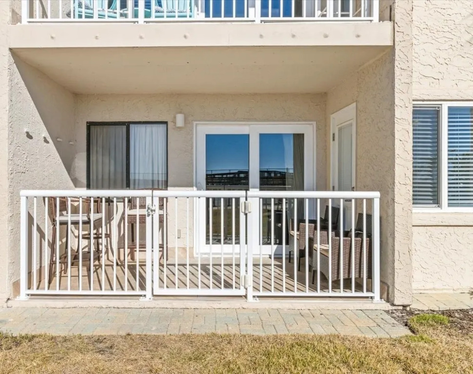 Gulf Shore Condo #310 - 2 Br condo by RedAwning
