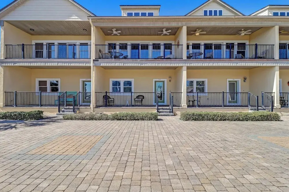 245 S Fletcher Ave