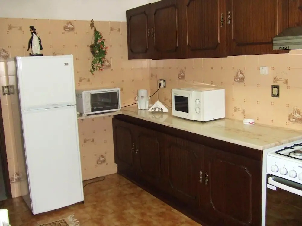 House With 3 Bedrooms in São Domingos de Rana, With Wonderful Mountain View and Enclosed Garden Near the Beach