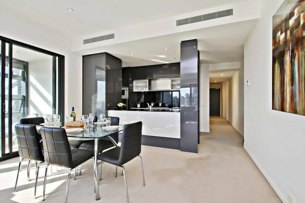 Southbank Apartments - Eureka Tower