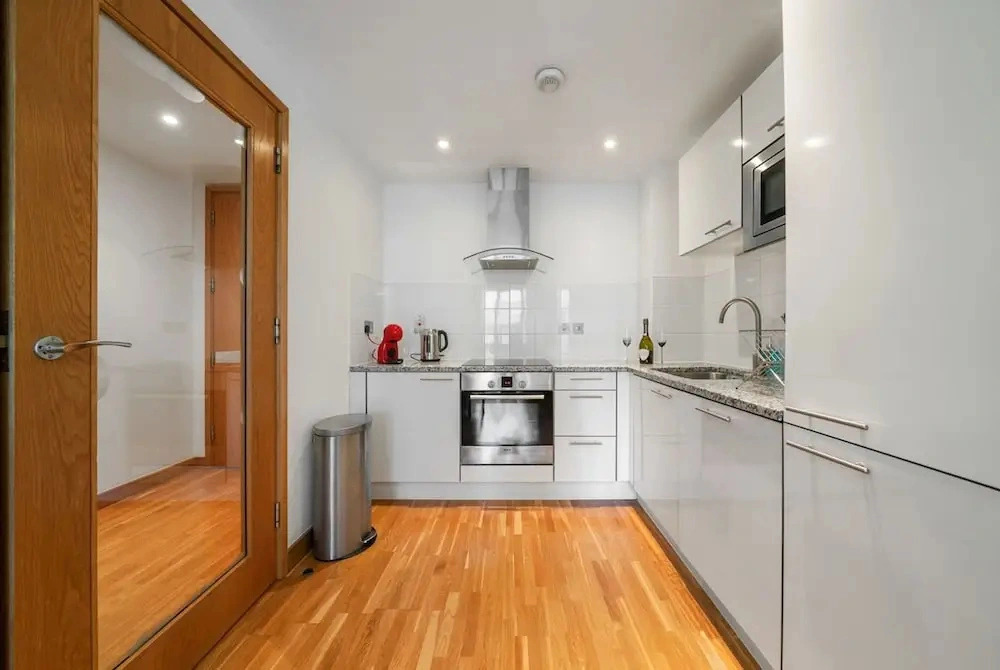 Central and Elegant City Apt With Balcony