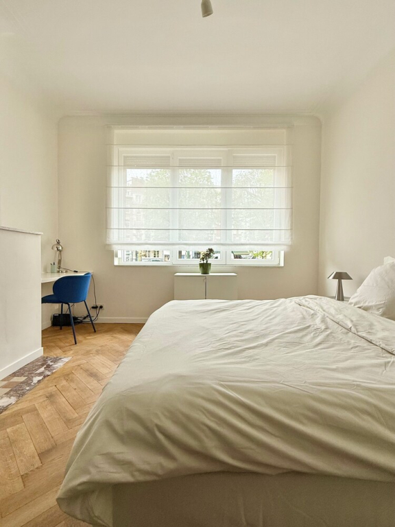 2 bedrooms - baby crib & furnished