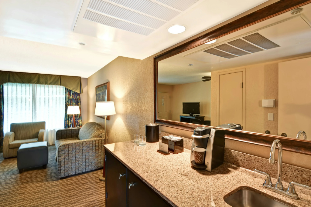 Embassy Suites by Hilton Miami International Airport