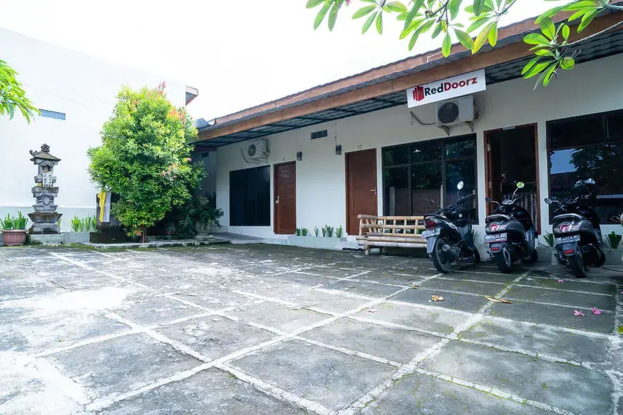 RedDoorz Near Transmart Lombok Mataram