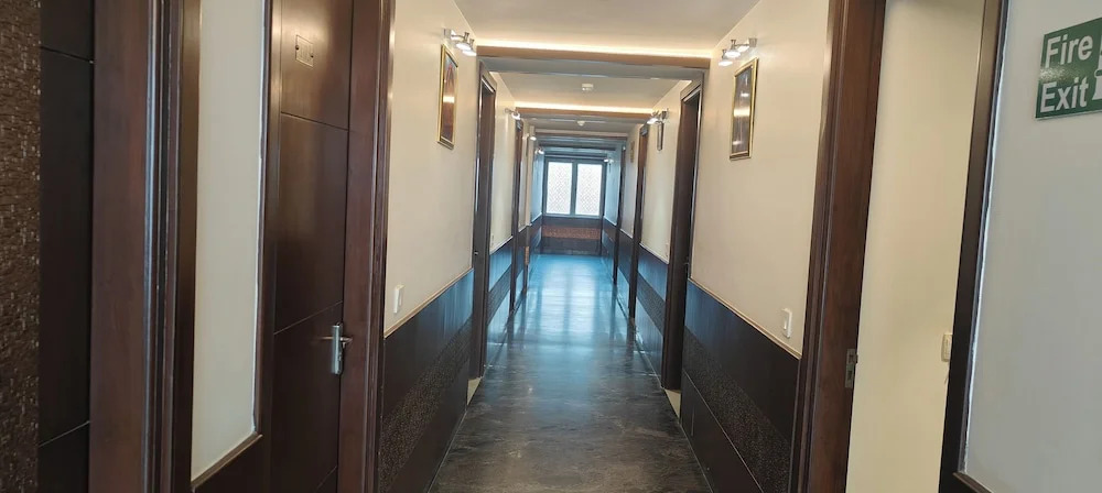 FabHotel Taj Nagari